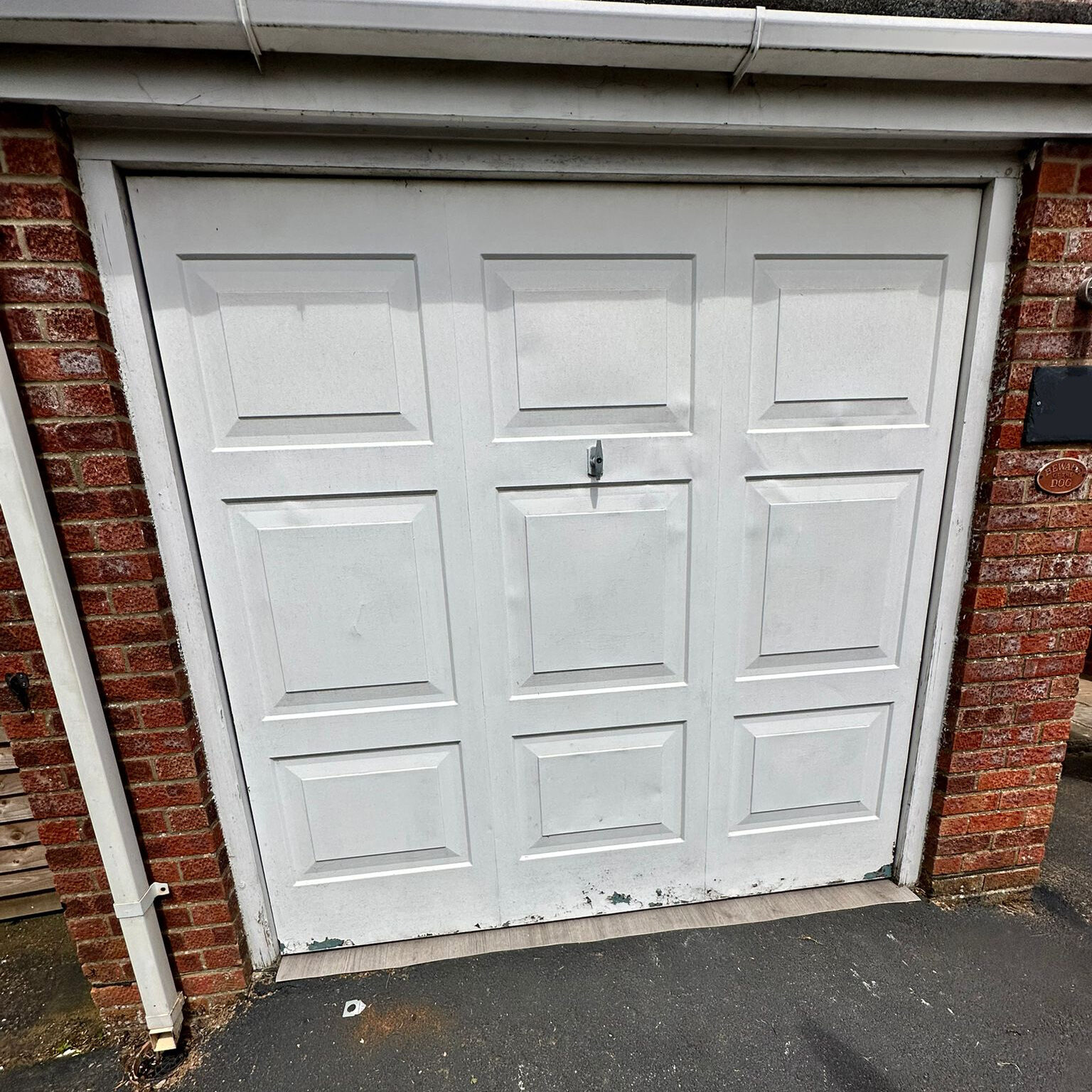 Replace old garage doors in Basingstoke